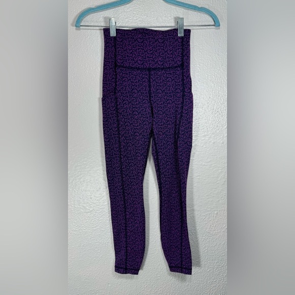 Athleta Pants - Athleta Purple and Black Ultimate Stash Pocket Textured 7/8 Tight Women’s XXS